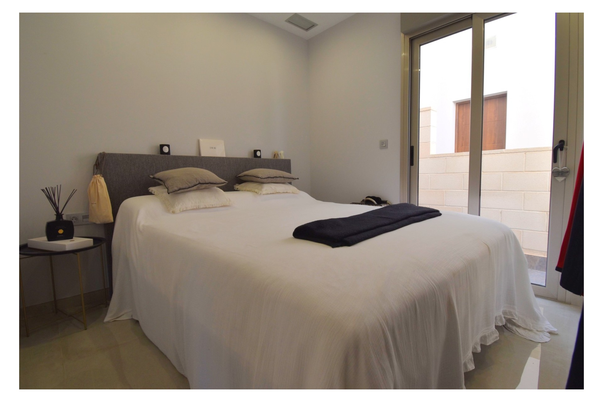 Återförsäljning - Villa - Orihuela Costa - Villamartín
