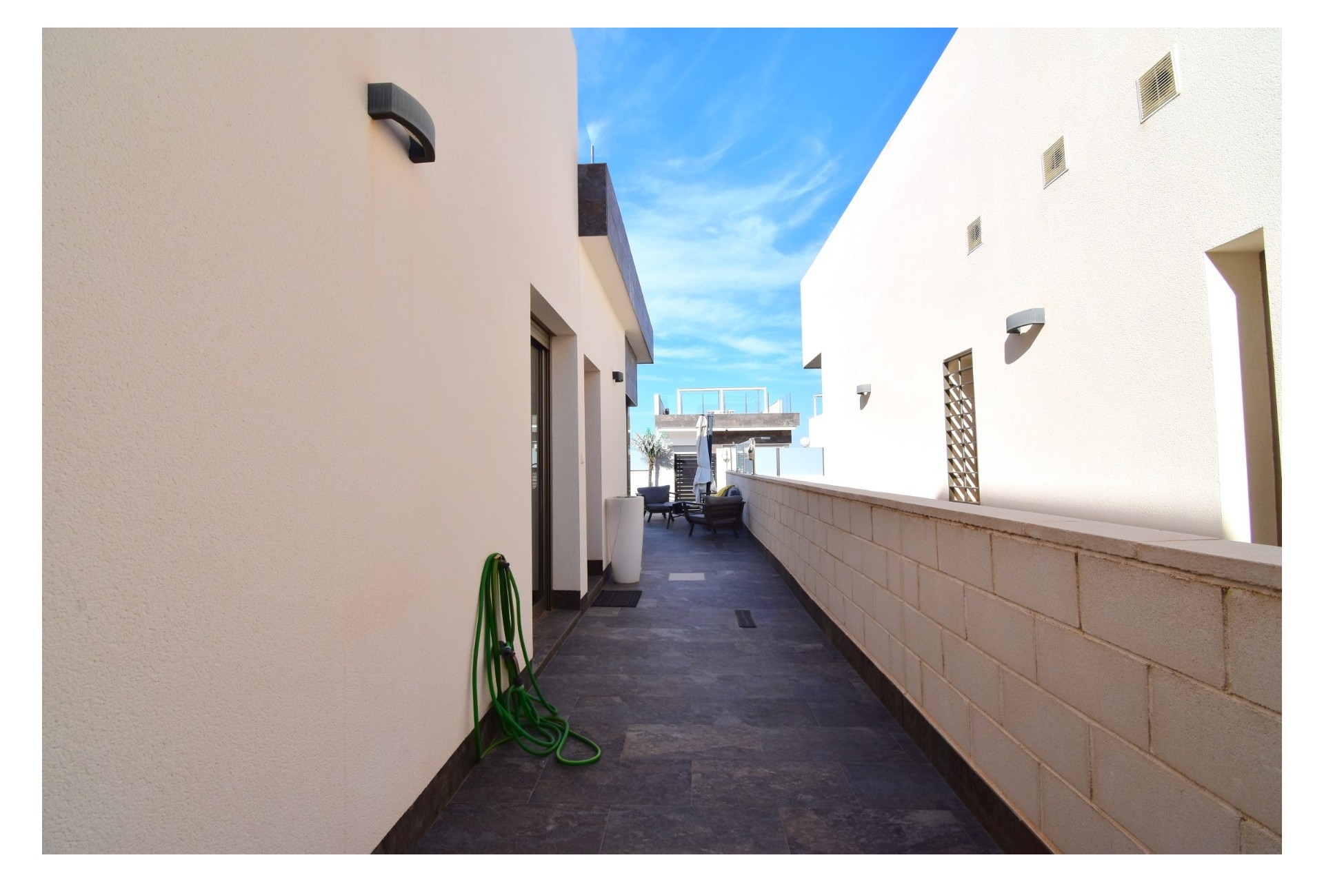 Återförsäljning - Villa - Orihuela Costa - Villamartín