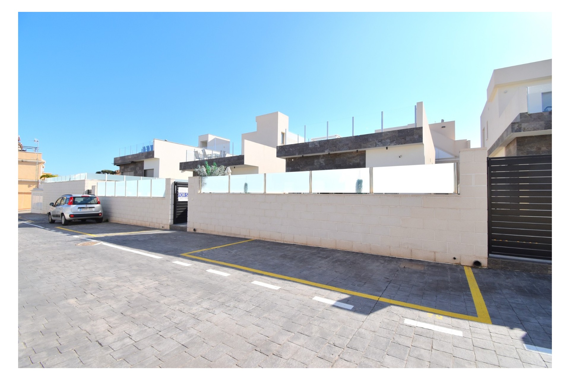 Återförsäljning - Villa - Orihuela Costa - Villamartín