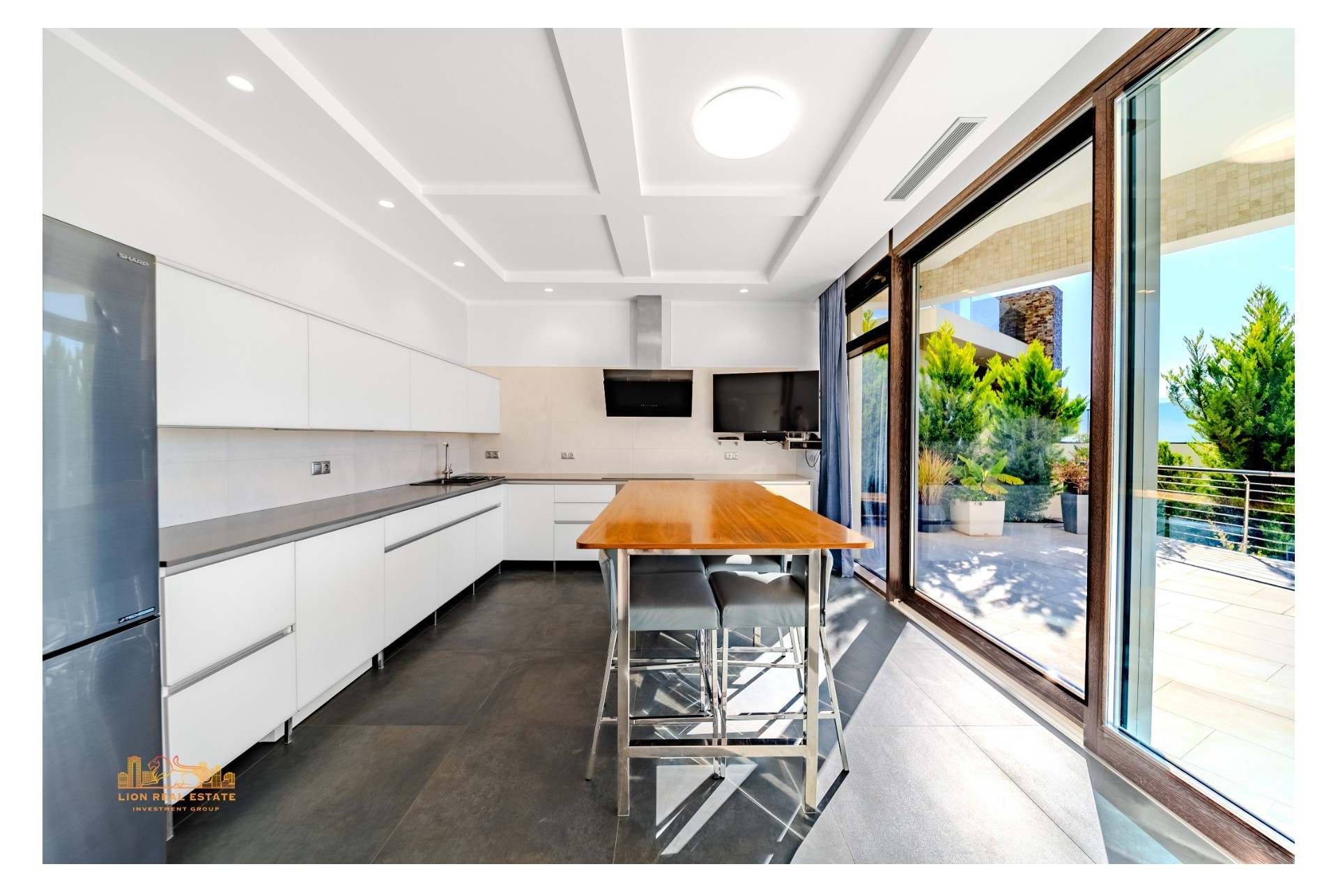 Перепродажа - Villa - Altea