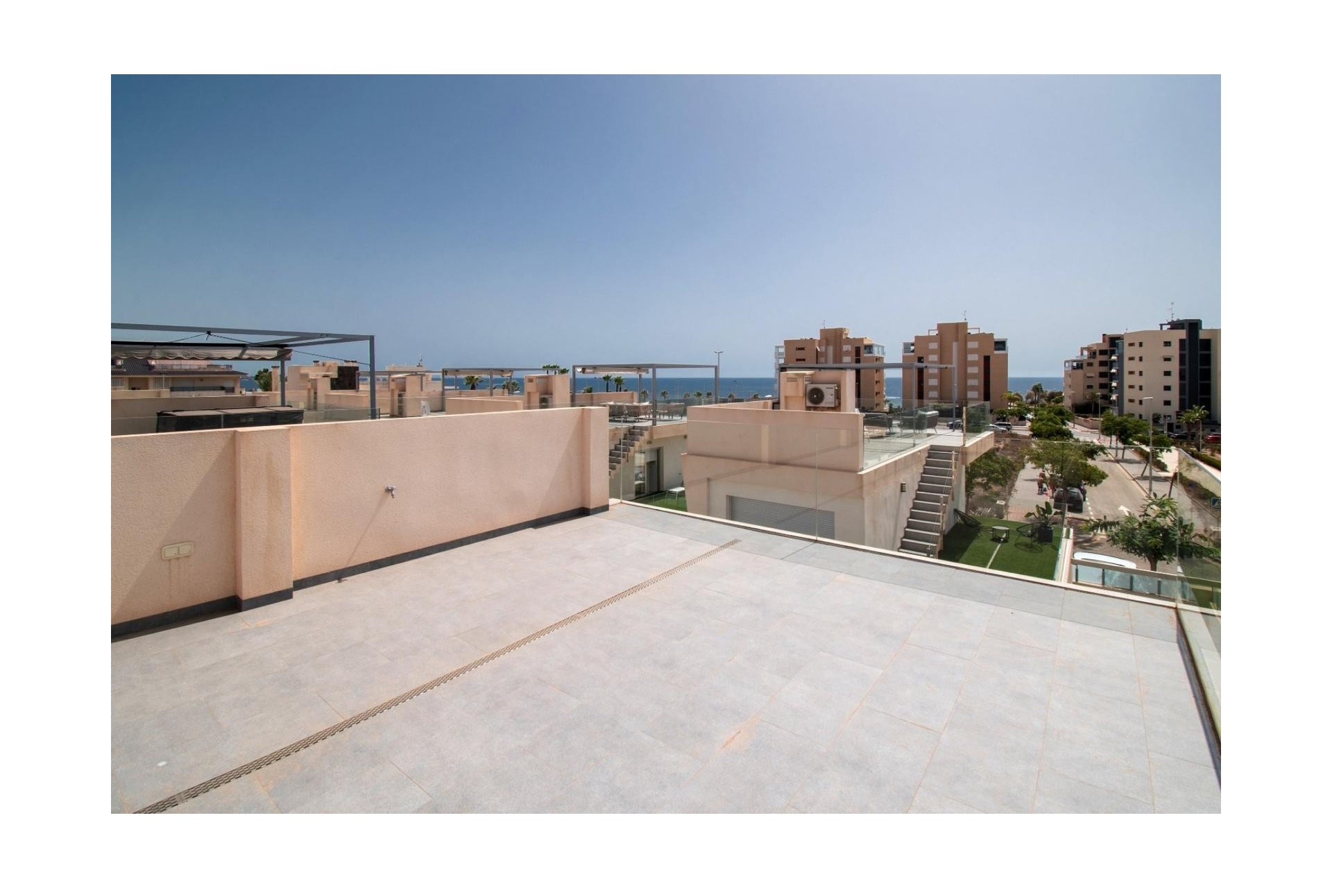 Перепродажа - Villa - Orihuela Costa - Mil Palmeras