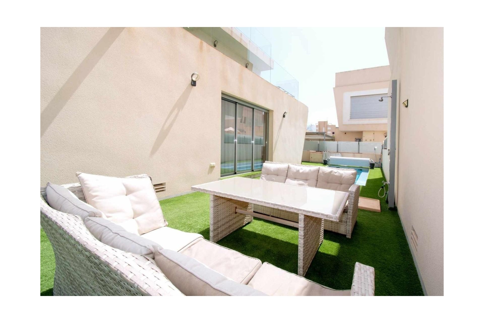 Перепродажа - Villa - Orihuela Costa - Mil Palmeras