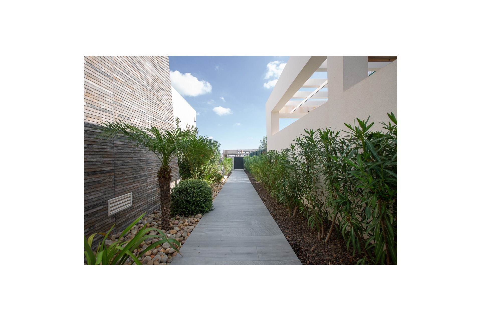 Resale - Villa - Algorfa