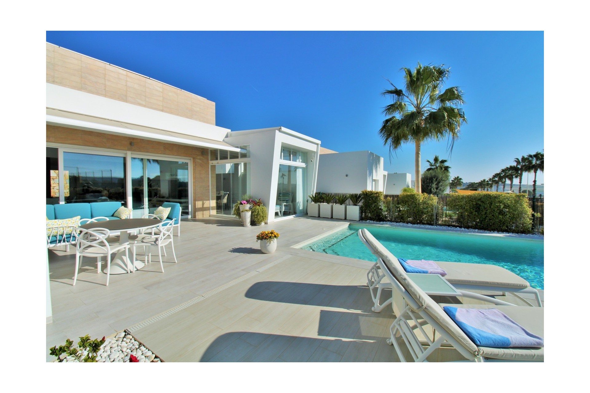 Resale - Villa - Algorfa