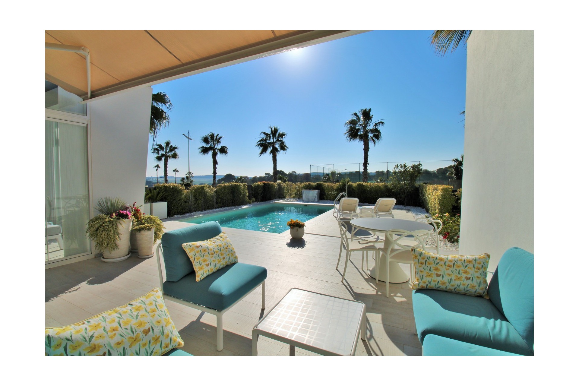 Resale - Villa - Algorfa