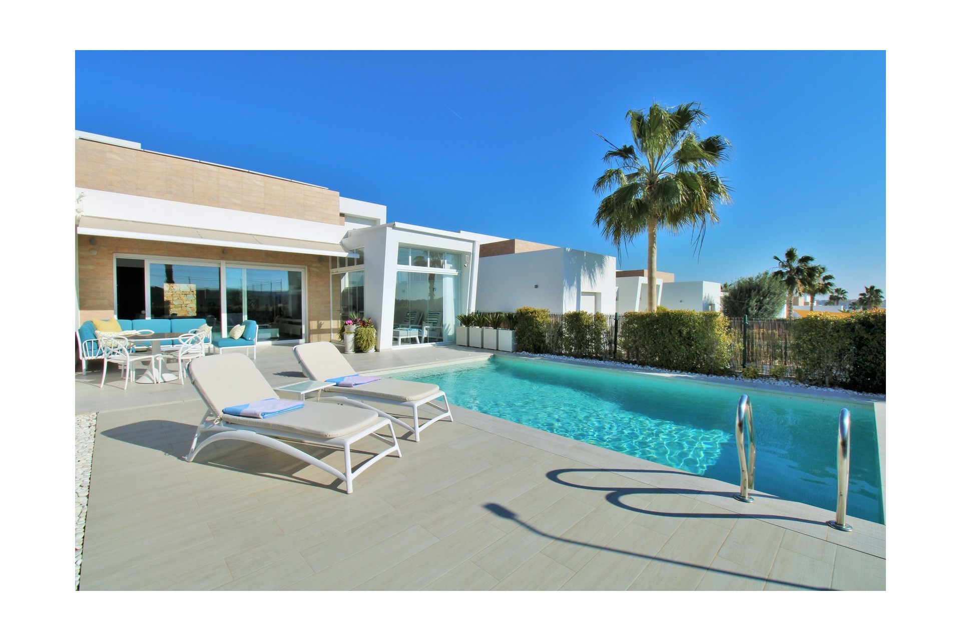 Resale - Villa - Algorfa