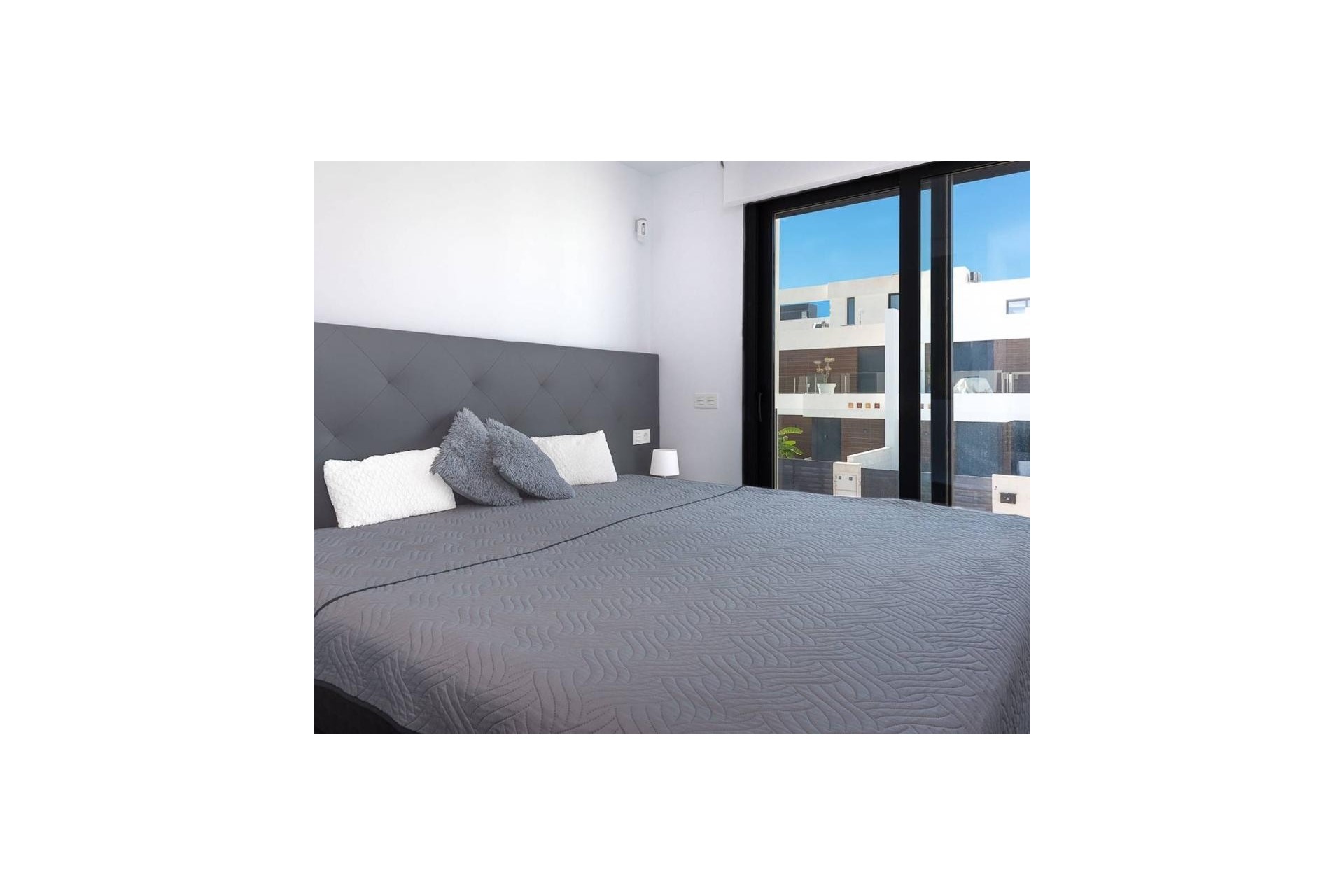 Resale - Villa - Benijofar