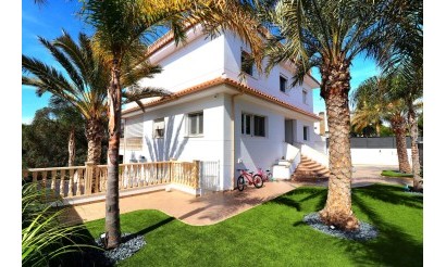 Villa - Återförsäljning - Orihuela Costa - MM-15245