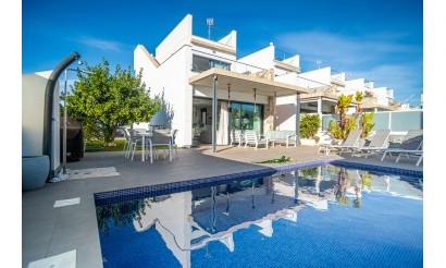 Villa - Återförsäljning - Orihuela Costa - MM-54536