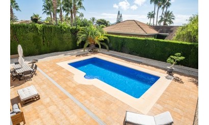 Resale - Villa - Benidorm